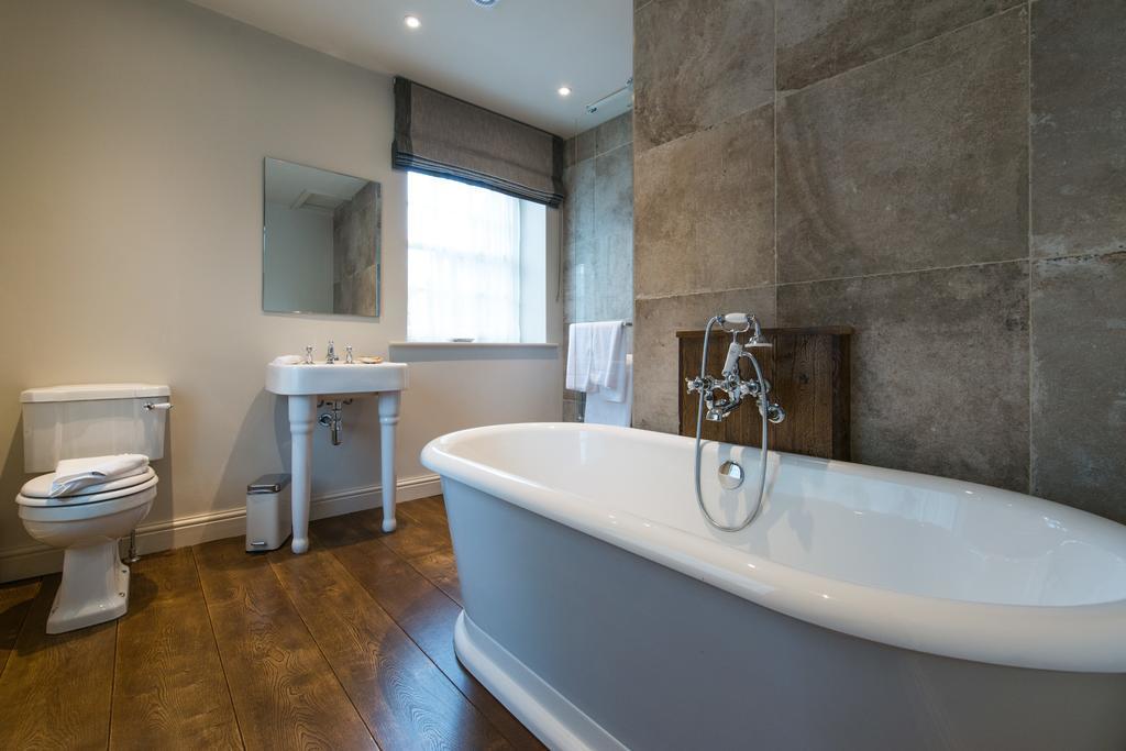 Hotel The Assheton Arms Clitheroe Esterno foto